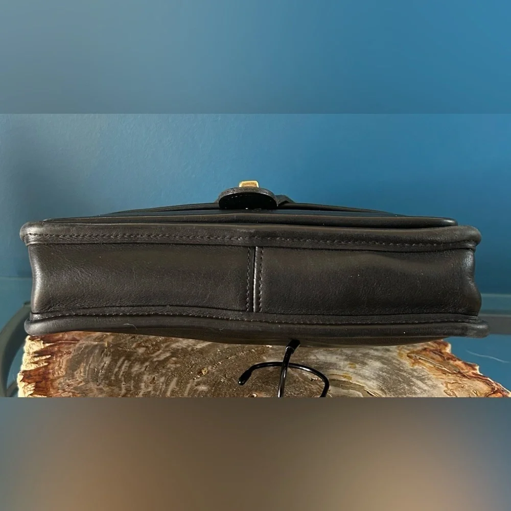 Vintage COACH Station Bag 5130 Black Made in Hungary EUC Like New